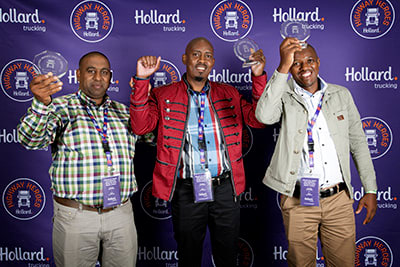 2017 Hollard Highway Heroes winners holding up their awards